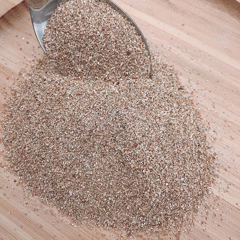 High Quality Manufacturer Raw Gold Crude Vermiculite Ore Vermiculite   2-4mm/4-8mm Silver Expanded Vermiculite