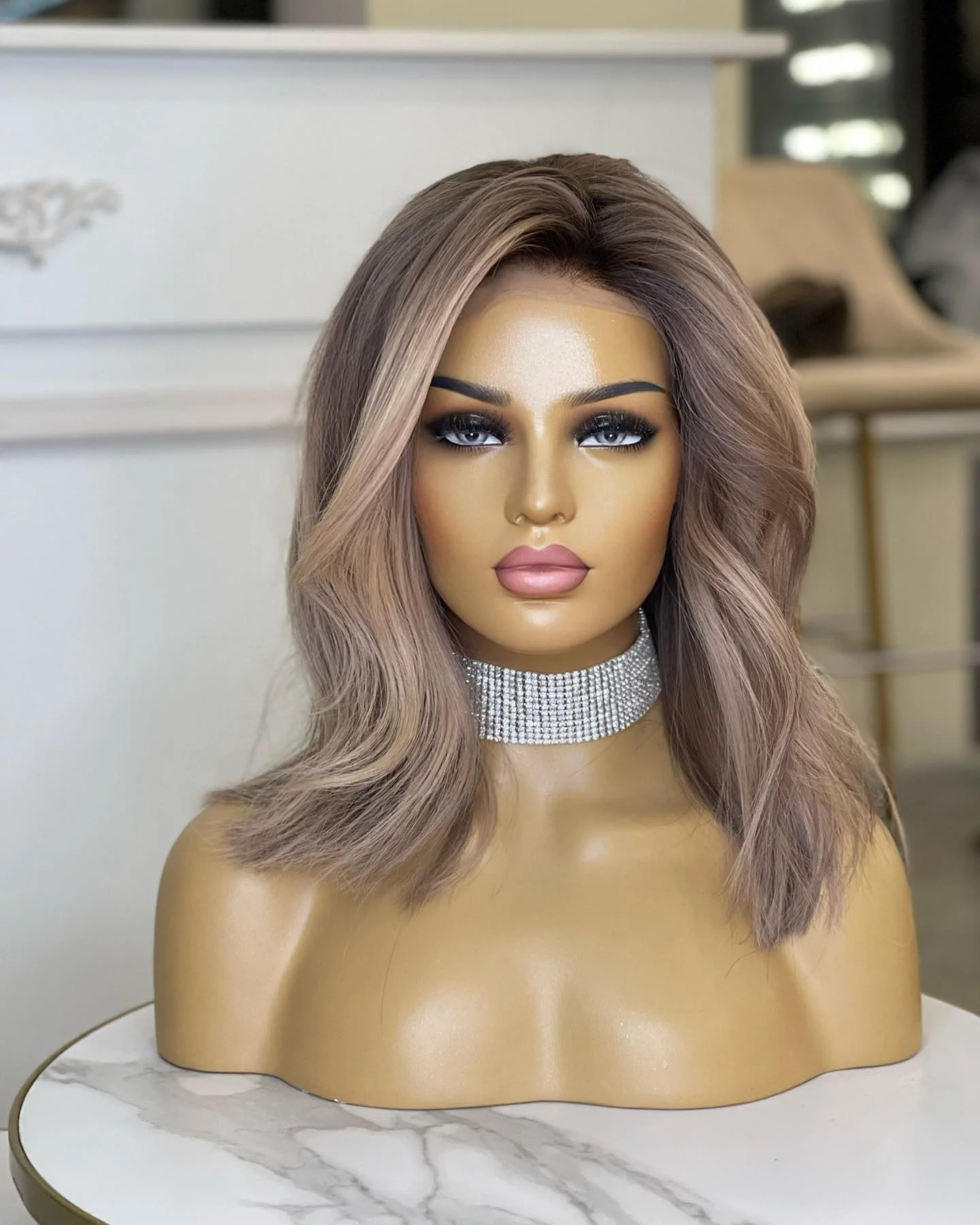 Hign-end European Human Hair Lace Transparent Soft wave natural Highlight Ombre Blonde Wig 13x4 Lace Front silk top quality Wig