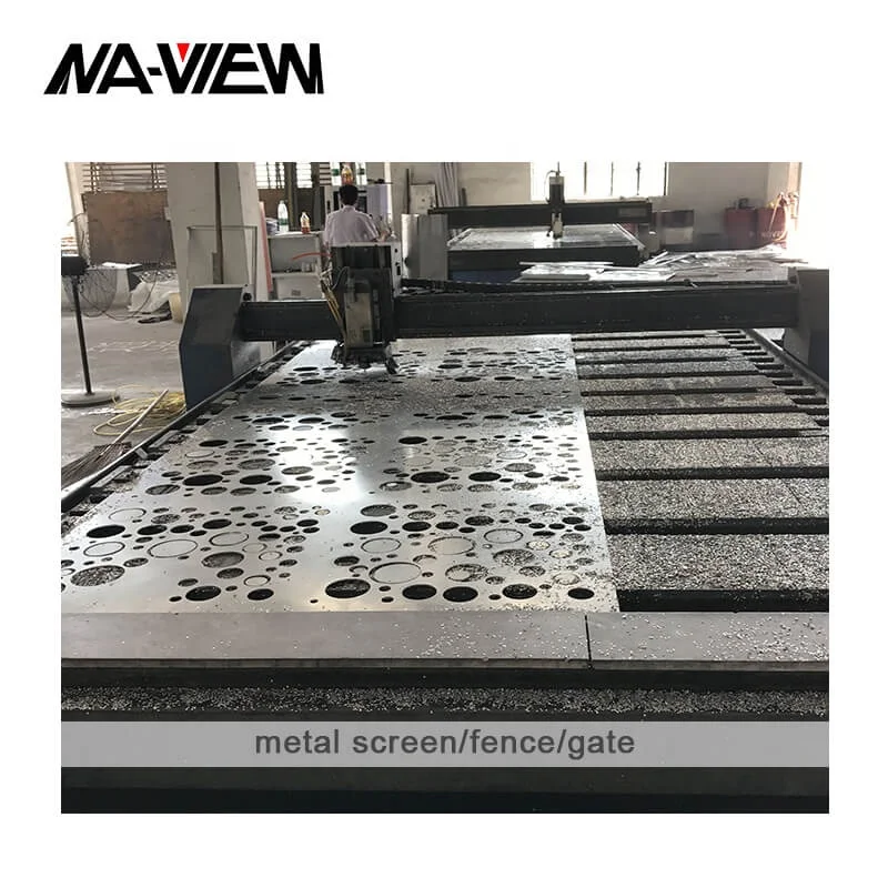 Tall Steel Pool Plate Wall Fence