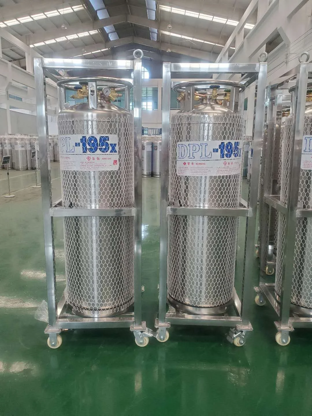 Liquid carbon dioxide gas cylinder, CO2 dewar tank