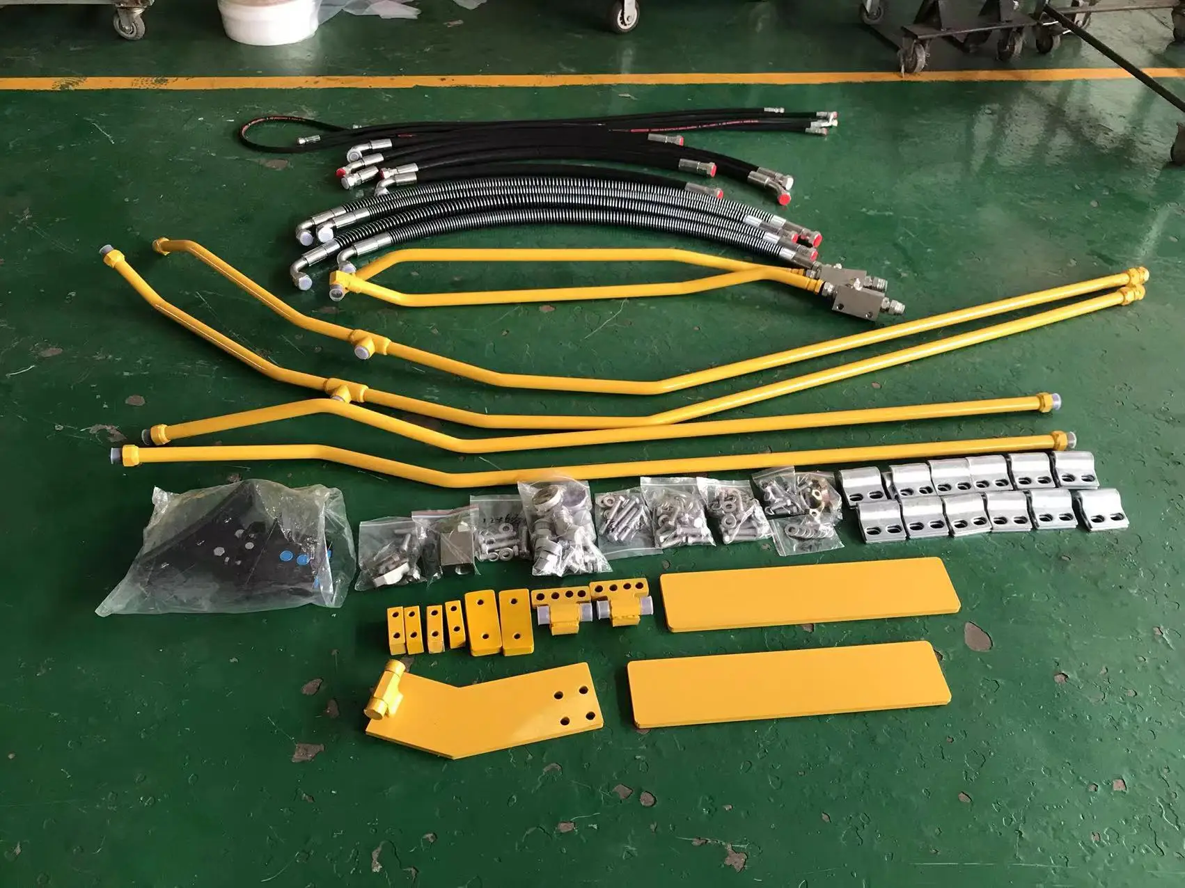 PC200 excavators hydraulic pipeline kit for install hydraulic breakers