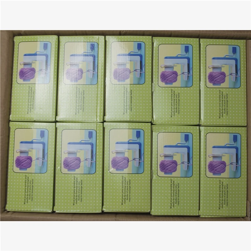 Plastic Hand Yarn Ball Winder (Blue)