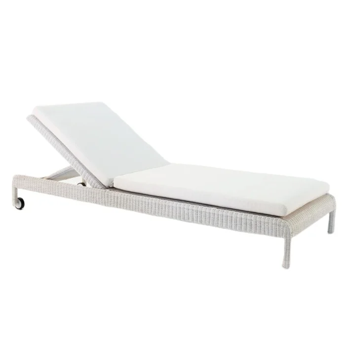 Contemporary European Garden furniture rattan chaise lounger