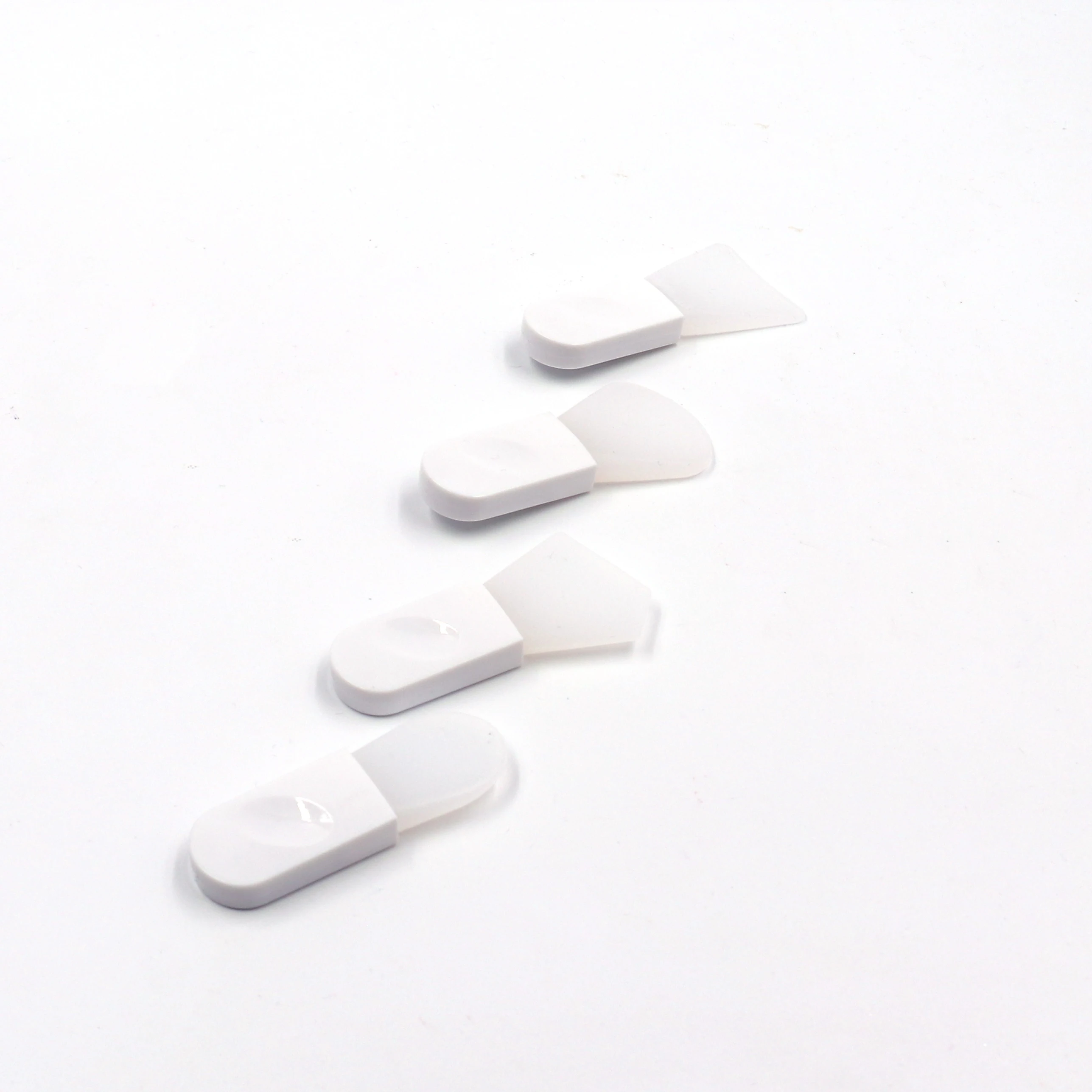 Wholesale latest mini silicone face mask brush cosmetic tools private label