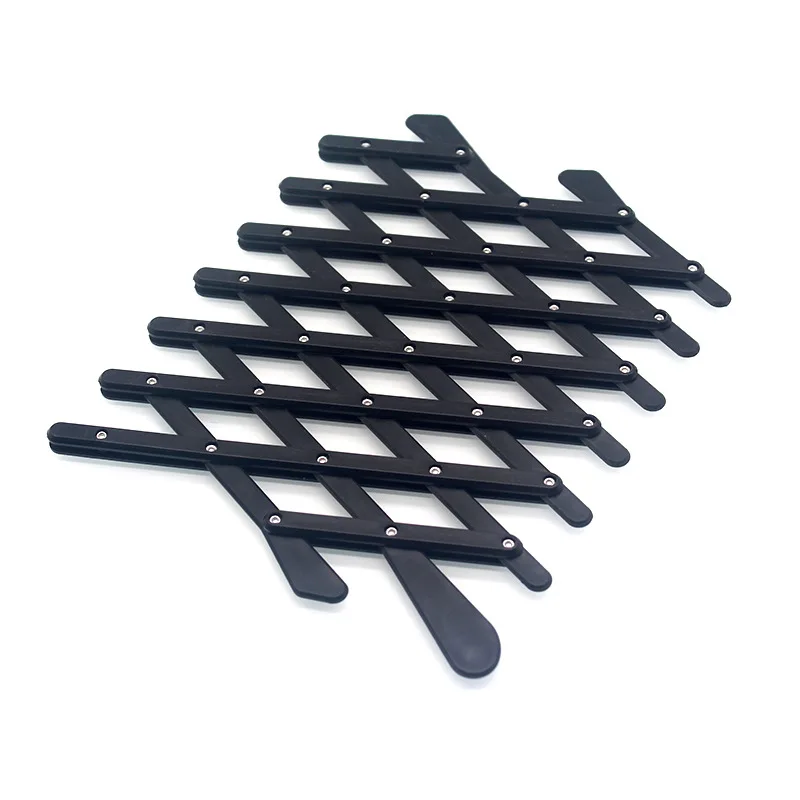 Expandable Car Window Gate Magic-Gate Dog Pet Fences Vent Window Ventilation Safe Guard Grill for Pet Travel Pet Accessories