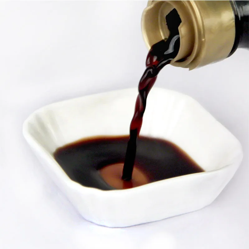 Asian style high quality soy sauce Yusheng Soy sauce is delicious