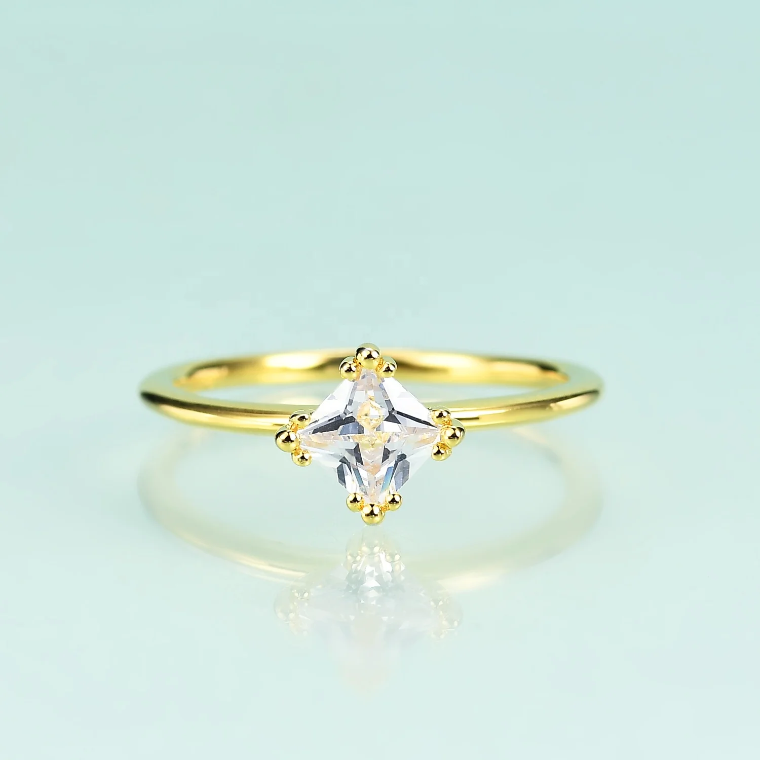 Minimalist Solitaire Princess Cut 5x5MM D VVS Moissanite Diamond Ring 10K 14K 18K Gold Engagement Rings for Ladies