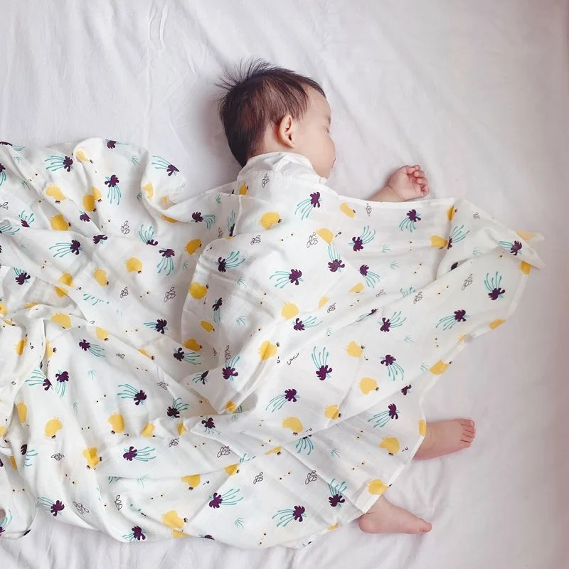 Wholesale Eco-friendly Thin Super Soft Breathable Bamboo Cotton Baby Towels And Blanket For Newborn Babies