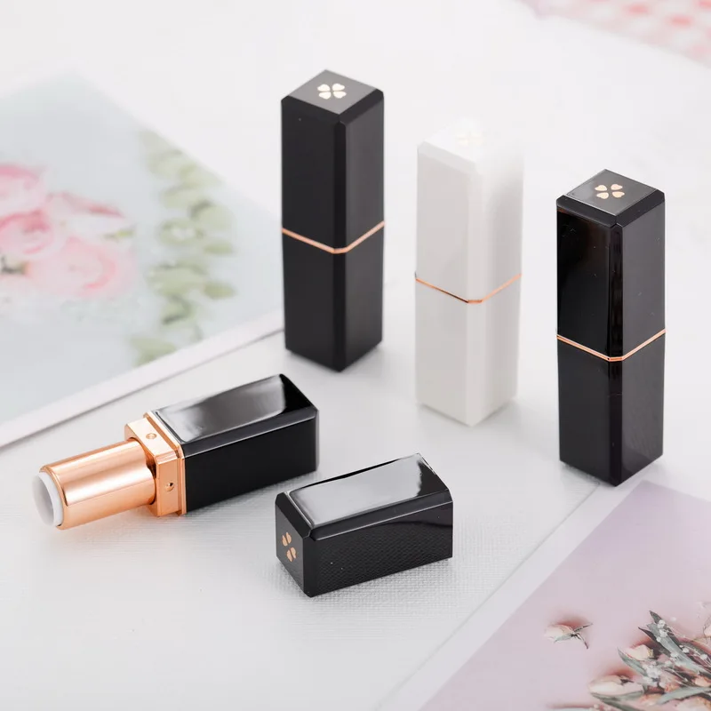 Spot wholesale four-leaf clover lipstick tube DIY lipstick empty tube 12.1 mm lipstick
