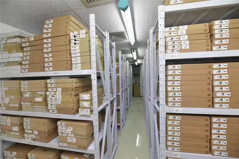 Good Price original New Integrated Circuit CHIPS Electronic Components IC Supplier CLT903023 CG ic electronics