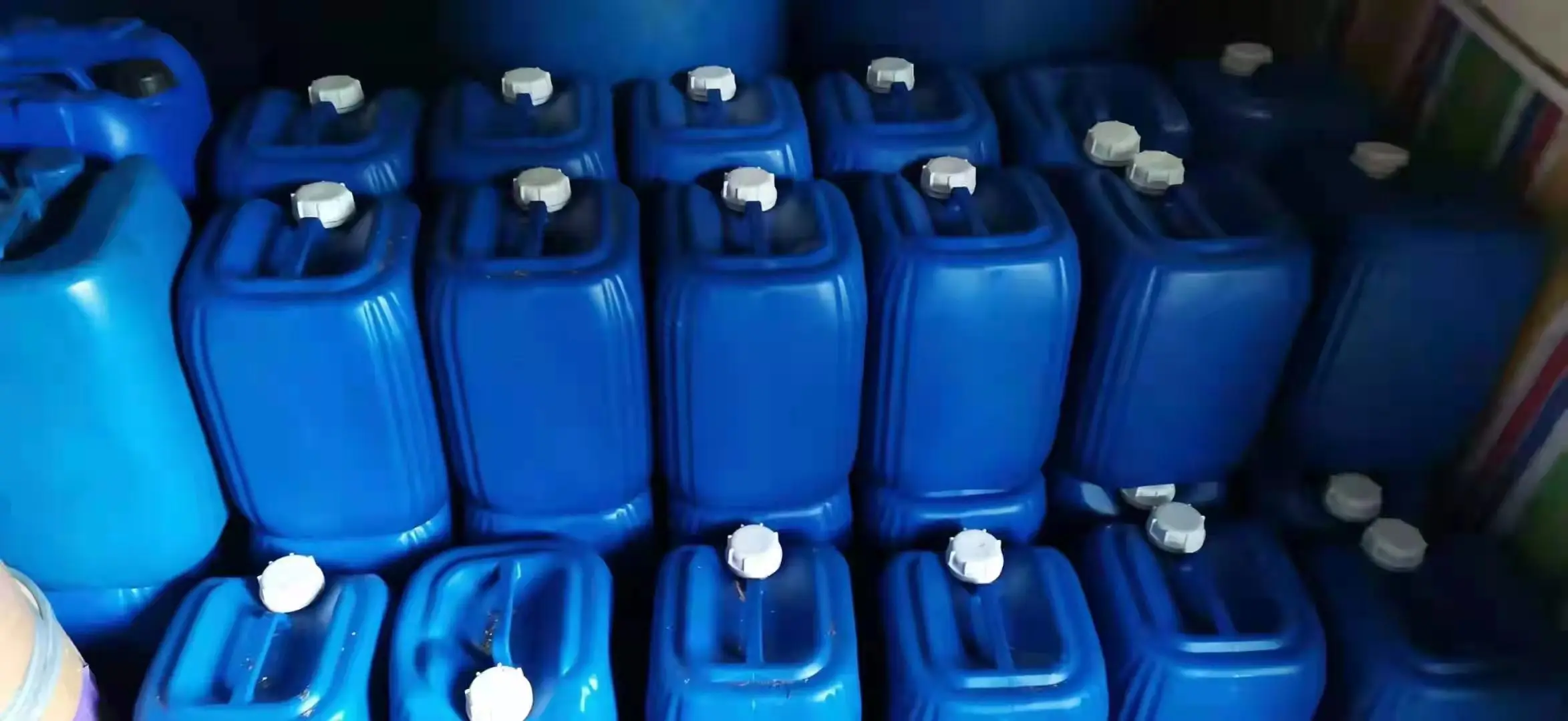 high purity 99% above  Amines, tri-C8-10-alkyl  CAS 68814-95-9