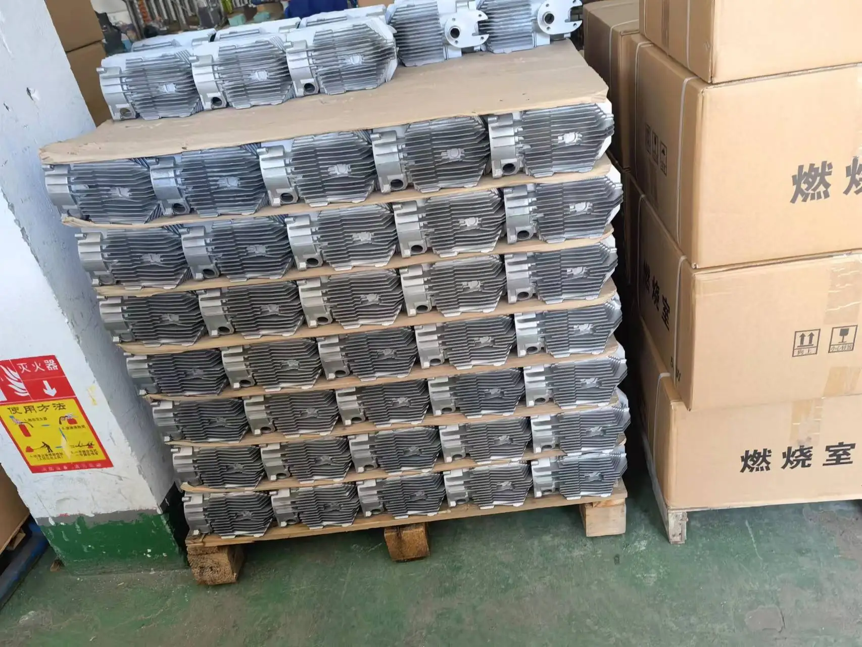 Hot Selling Automotive Auxiliary Heating System 12V-24V-220V Universal Type Car Parking Heater