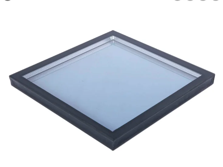 China Suppliers Blue Floor Tempered Panel Curved Building Low E Soundproof Insulating Glass Le verre isolant