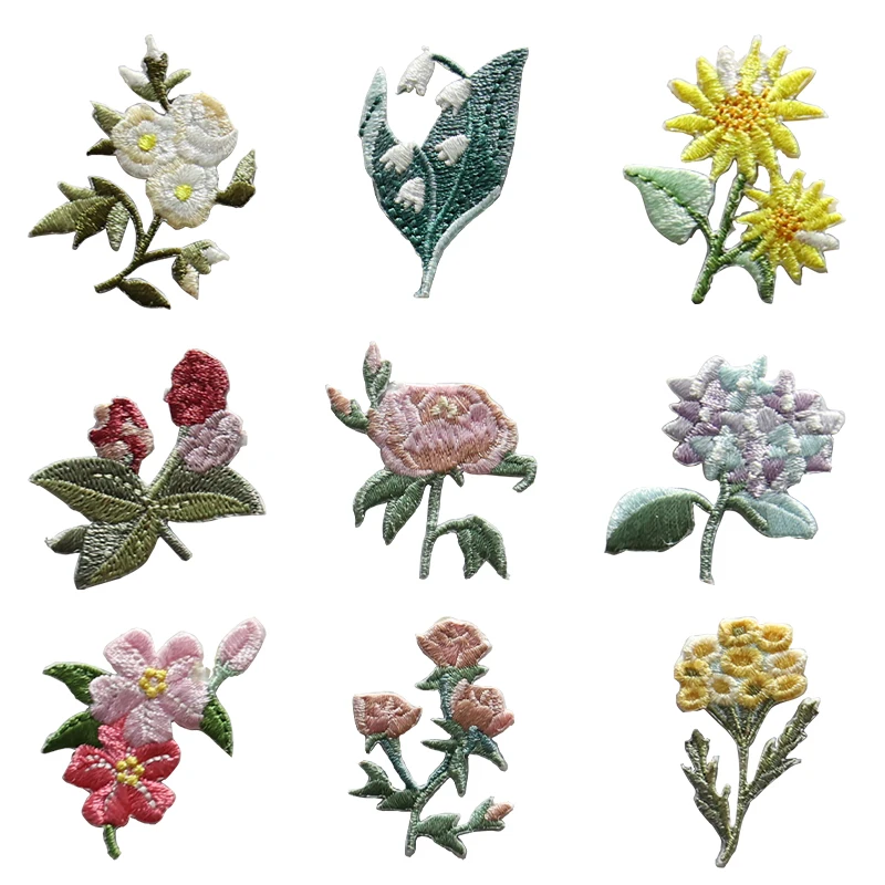 Wholesale embroidered Custom Logo new design Embroidery patches and badge with iron on woven embroidery patches