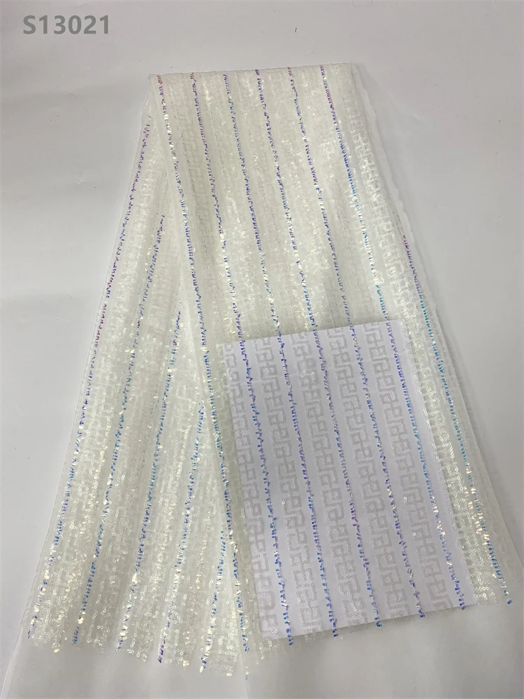 lace fabric embroidery