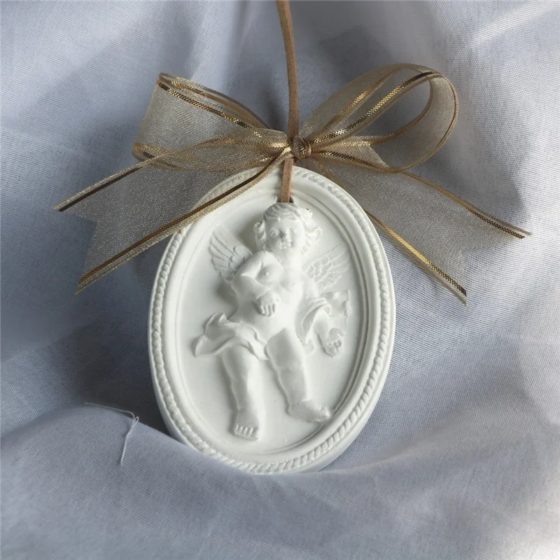 Ins Little Angel Shaped Hanging Scented Ceramic Aromatherapy Plaster Air Freshener Porcelain Fragrance Essential Oil Diffuser