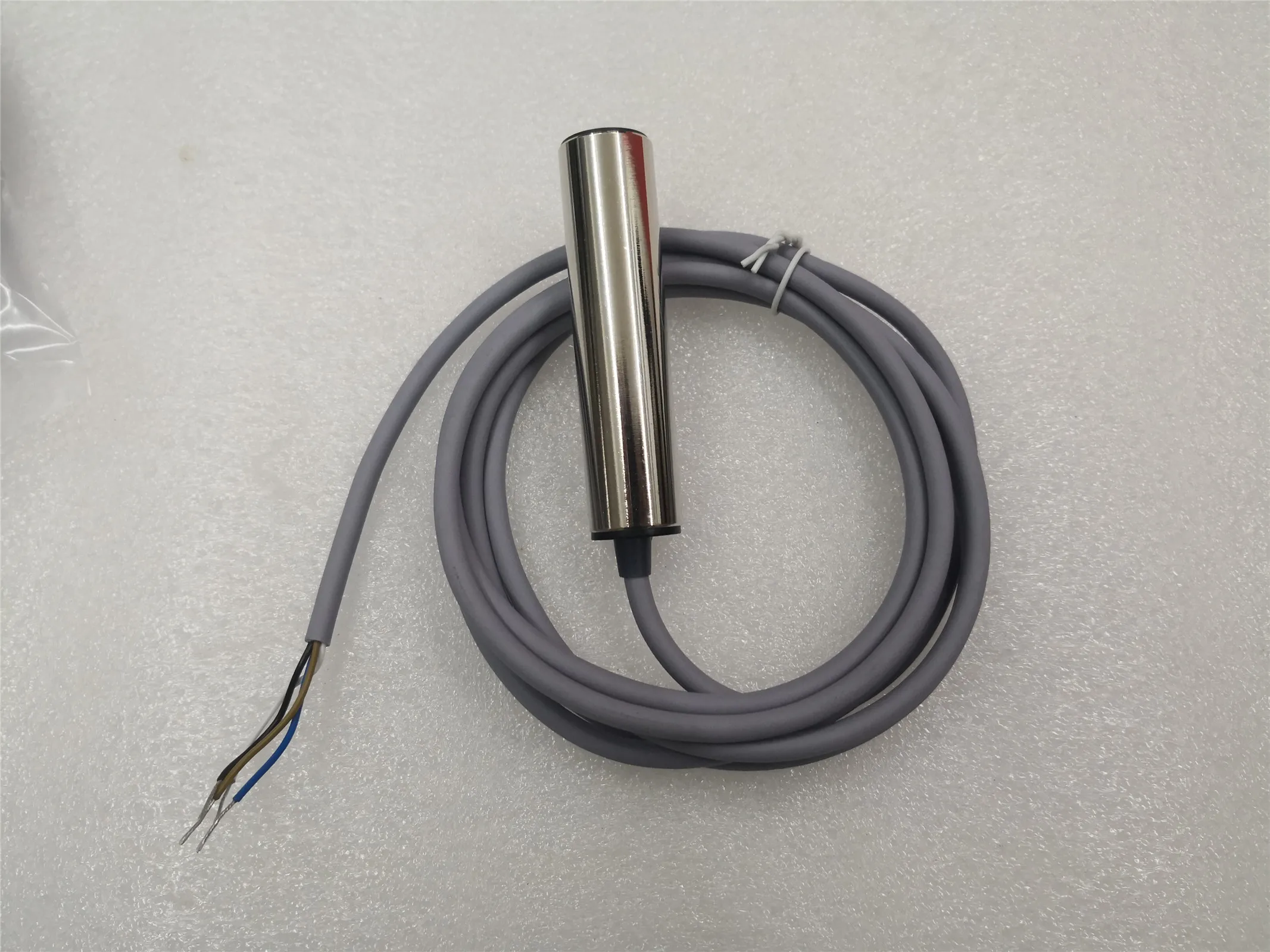 Inductive Proximity Sensor IM18-D1NA08-M1-W