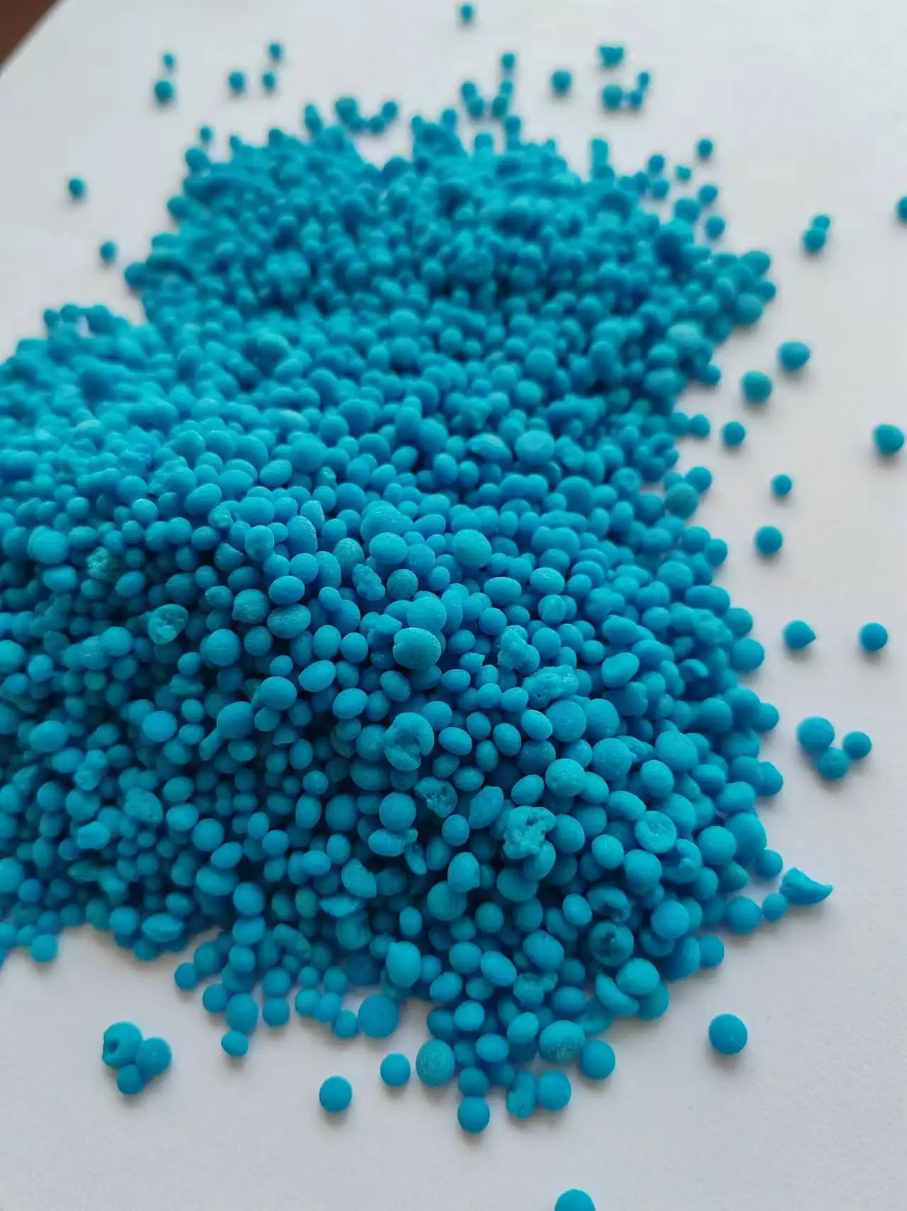 Factory price NPK compound fertilizer free sample granule water soluble slow release compound organic fertilizer