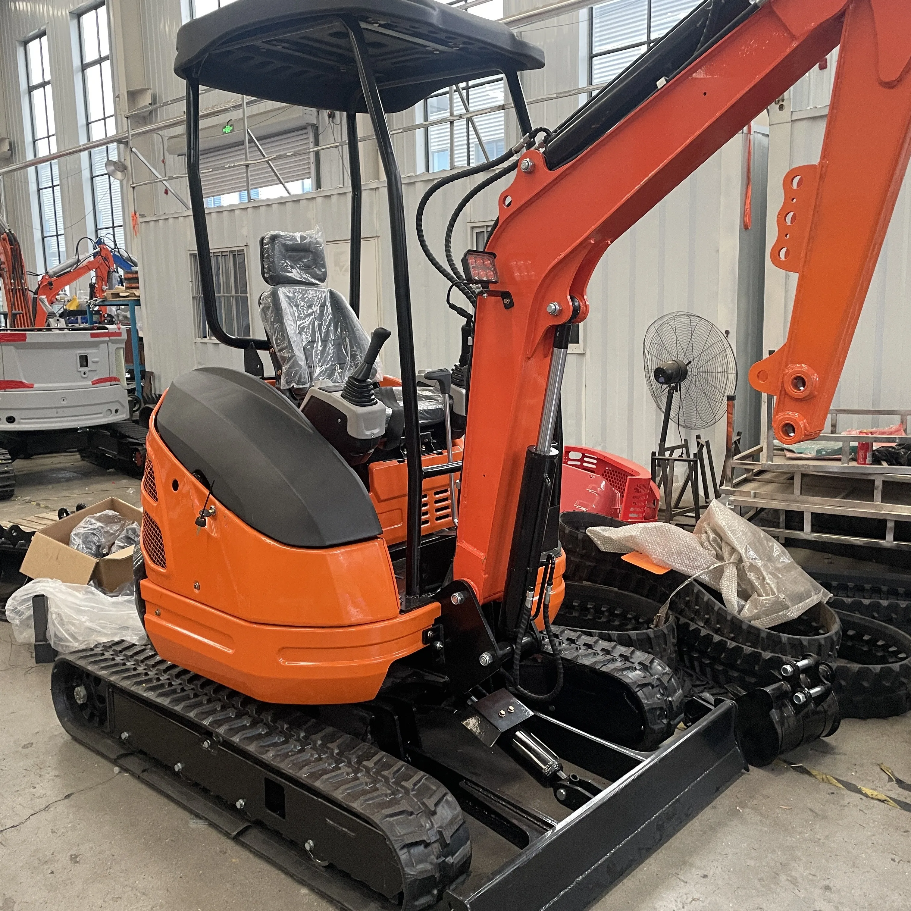 Бесплатная доставка EPA Mini pelle minibagger Farm mini digger 1 тонный мини-экскаватор Kubota гусеничные цены