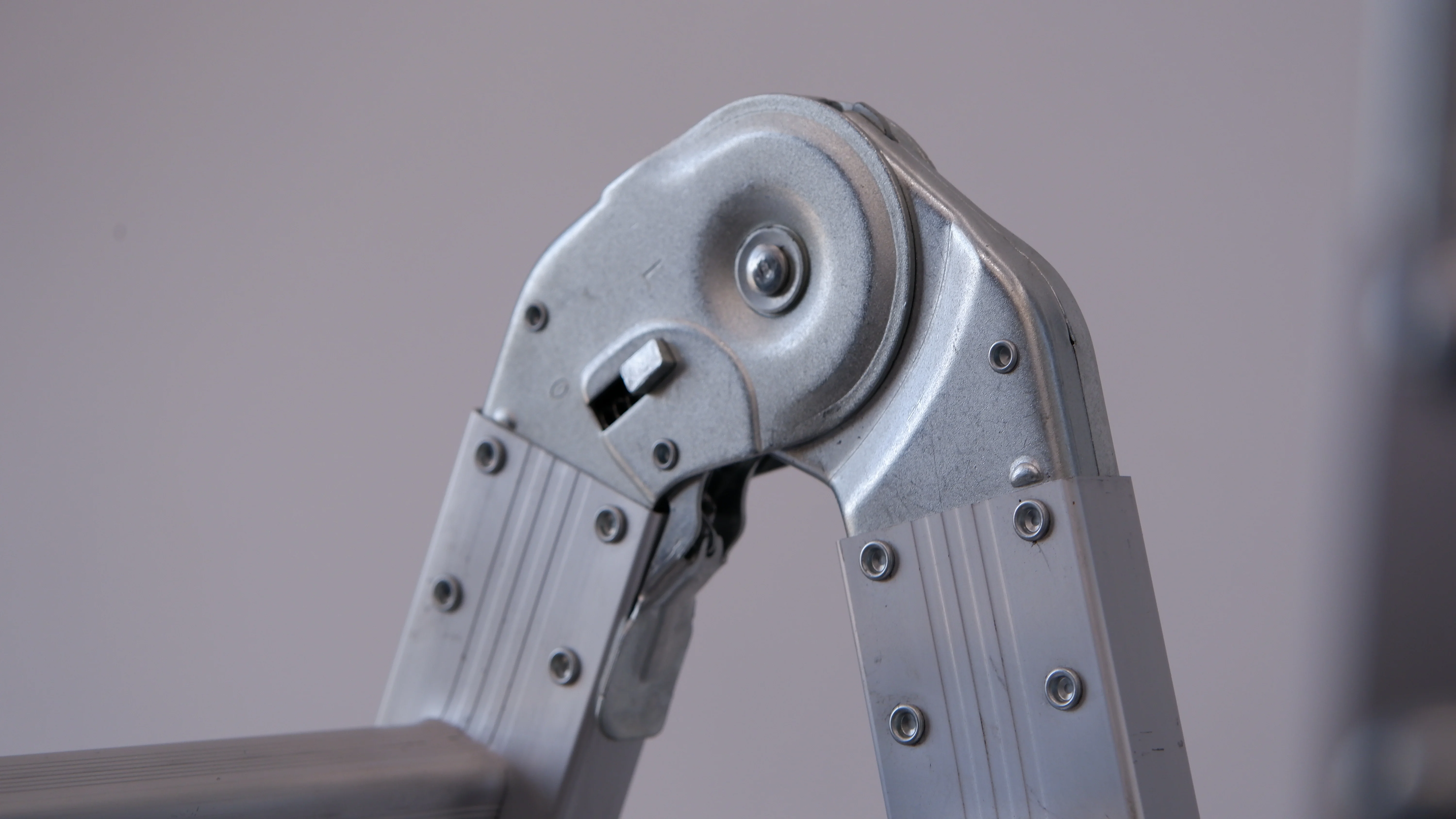 Multifunctional Aluminum Folding Ladder Large and Small Hinge Telescopic Stairs Climbing Device