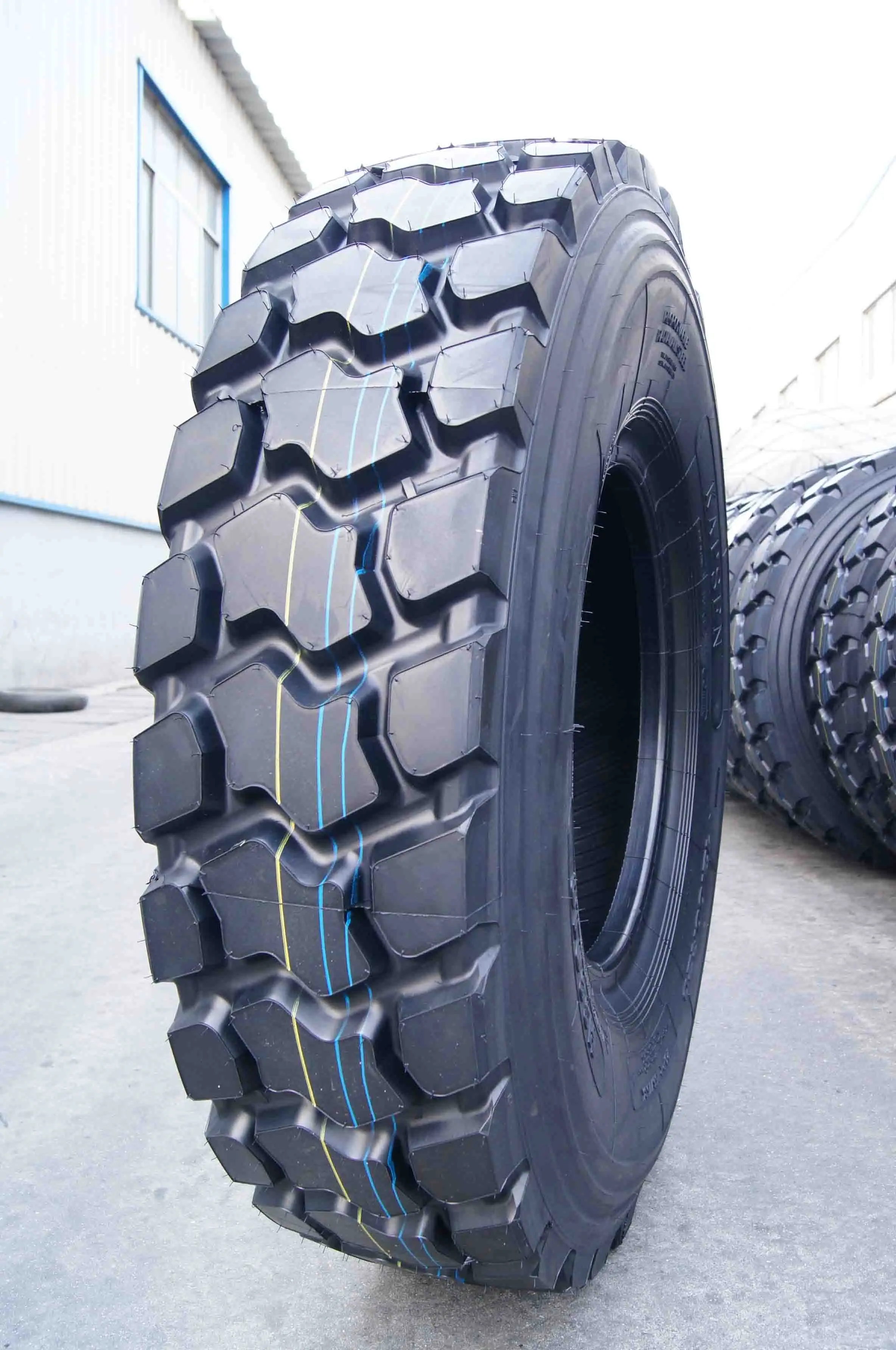 new car tires good quality Truck Tire 295 75 22.5 13r22.5 315 80  truck TYRE  wheels corolla wheels rims triangle