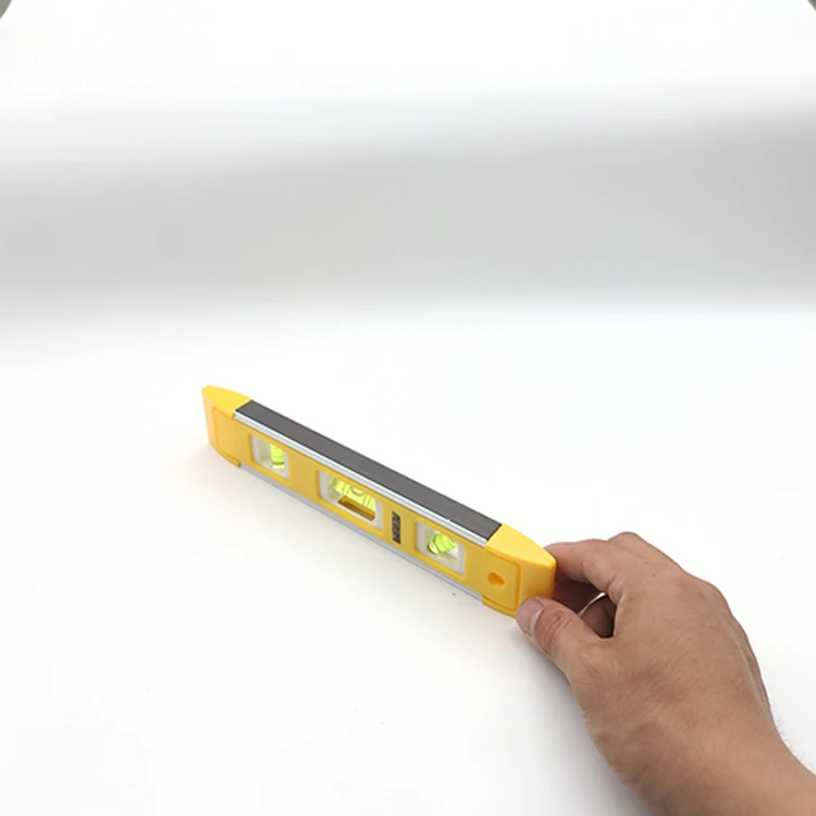 Высокоточная линейка с магнитным спиртовым уровнем, тип 2003