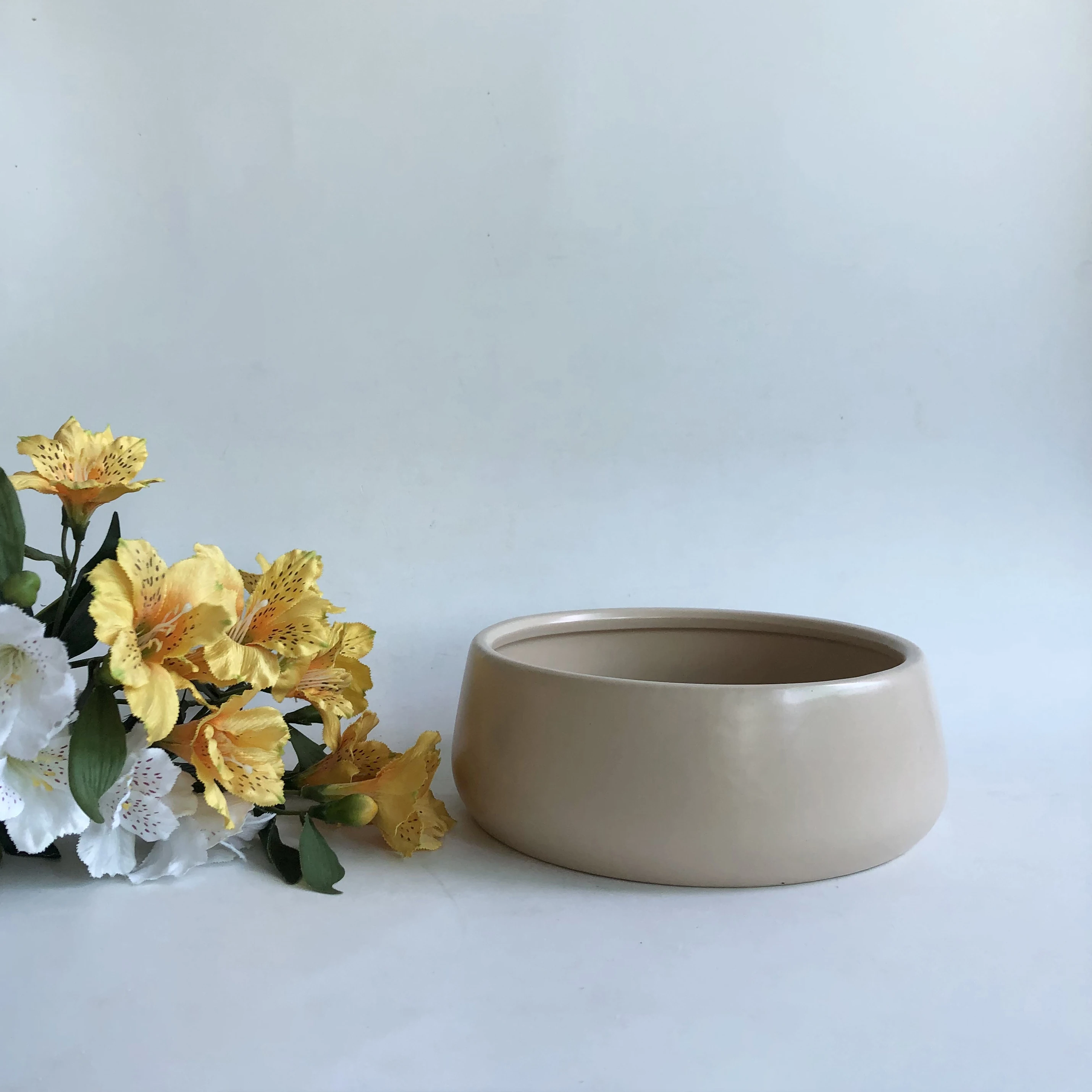 New style home balcony planter cheap garden decorative plant pot round ceramic flower pots in bulk