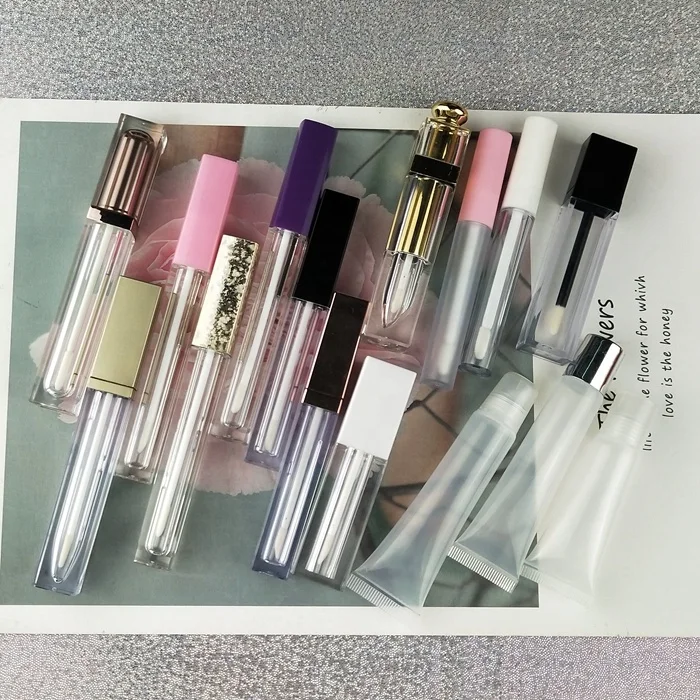 
Custom Logo Clear Lip Gloss Tubes Packaging Private Label Rose Wand Square Tube Container with Applicator 