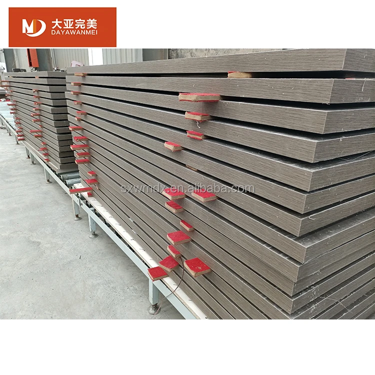 Cheaper Wood Door Modern Designed Water-Proof Interior Wood Door for Bedroom Hotel Villa Apartment Living Room Finished Surface