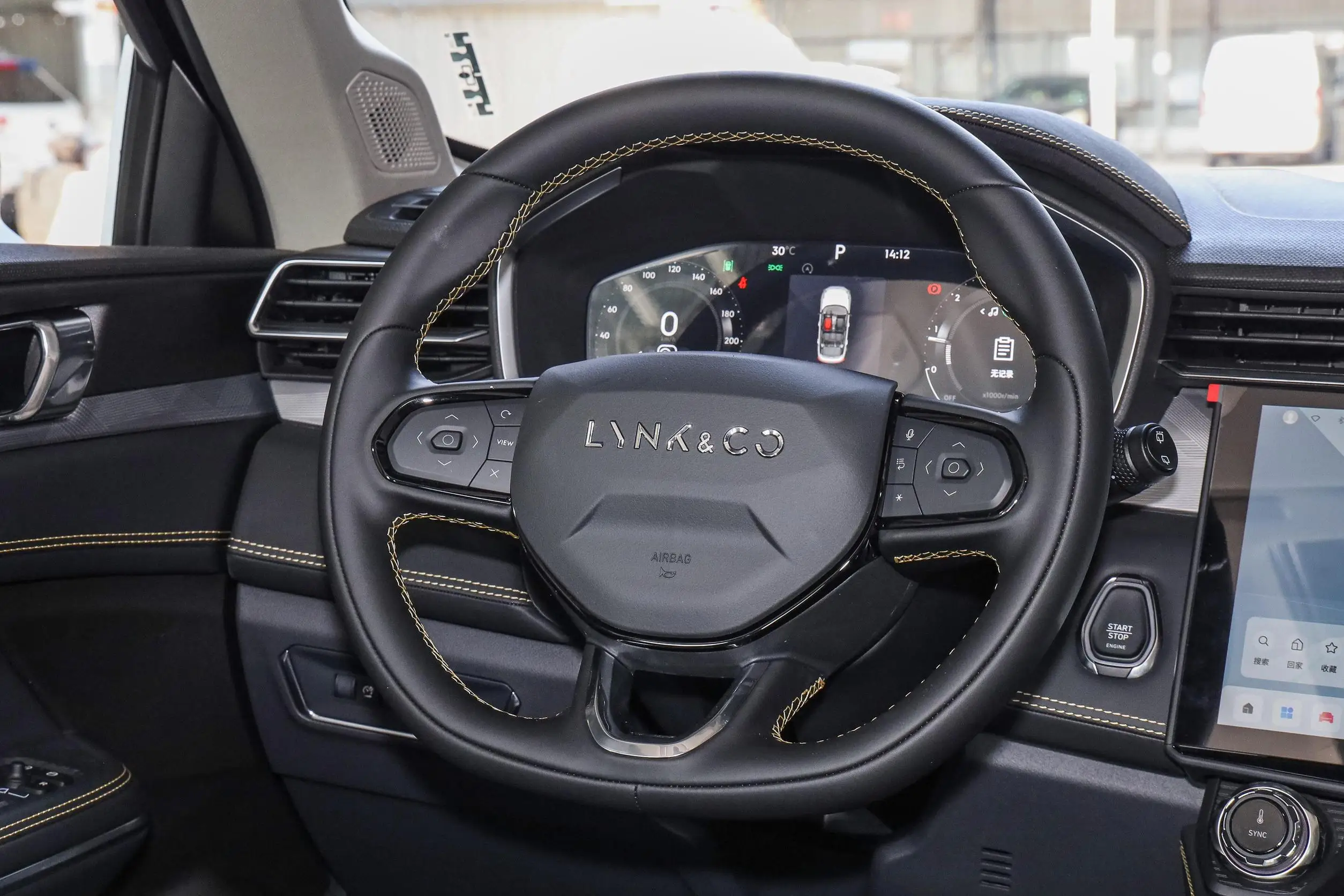 2024 LYNK & CO 01 2 0 T PRO бензиновый автомобиль с передним приводом онлайн-покупка автомобилей