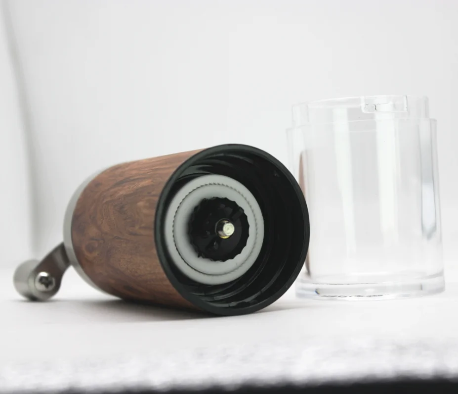 Amazon hot selling Manual Coffee Grinder Coffee Mill manual with wooden finishing Kitchenware gadget 2020