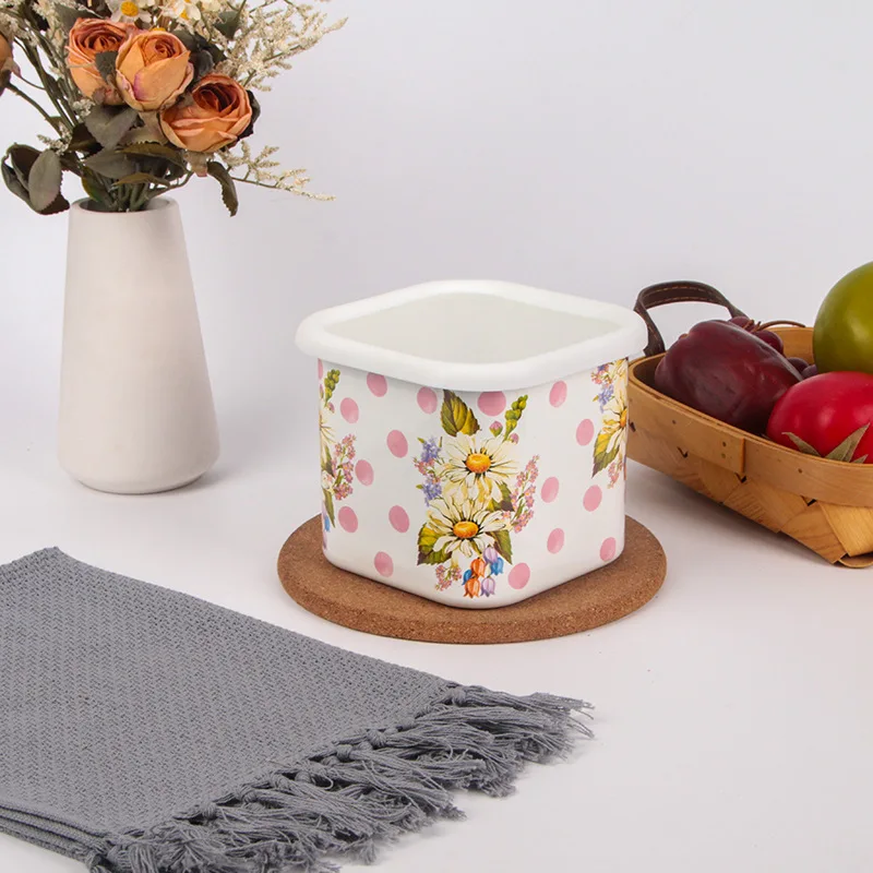 Factory Wholesale Custom Logo 14cm metal crisper storage container food grade Square enamel mug with handle lid