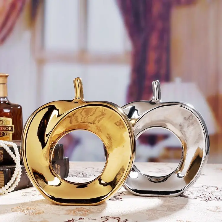 Ceramic Gold Silver Hollow Apple Ornaments Fruits Decor Nordic  Modern Office Desktop Home Decoration apple statue  Crafts