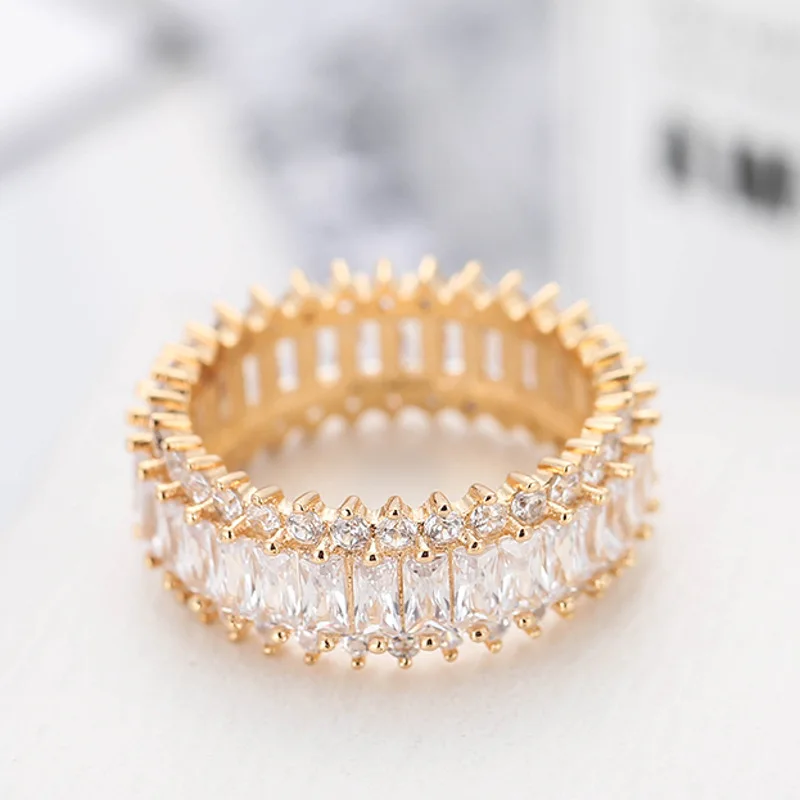 Hot sale european exquisite popular women rings Well Designed cubic zirconia wedding rings