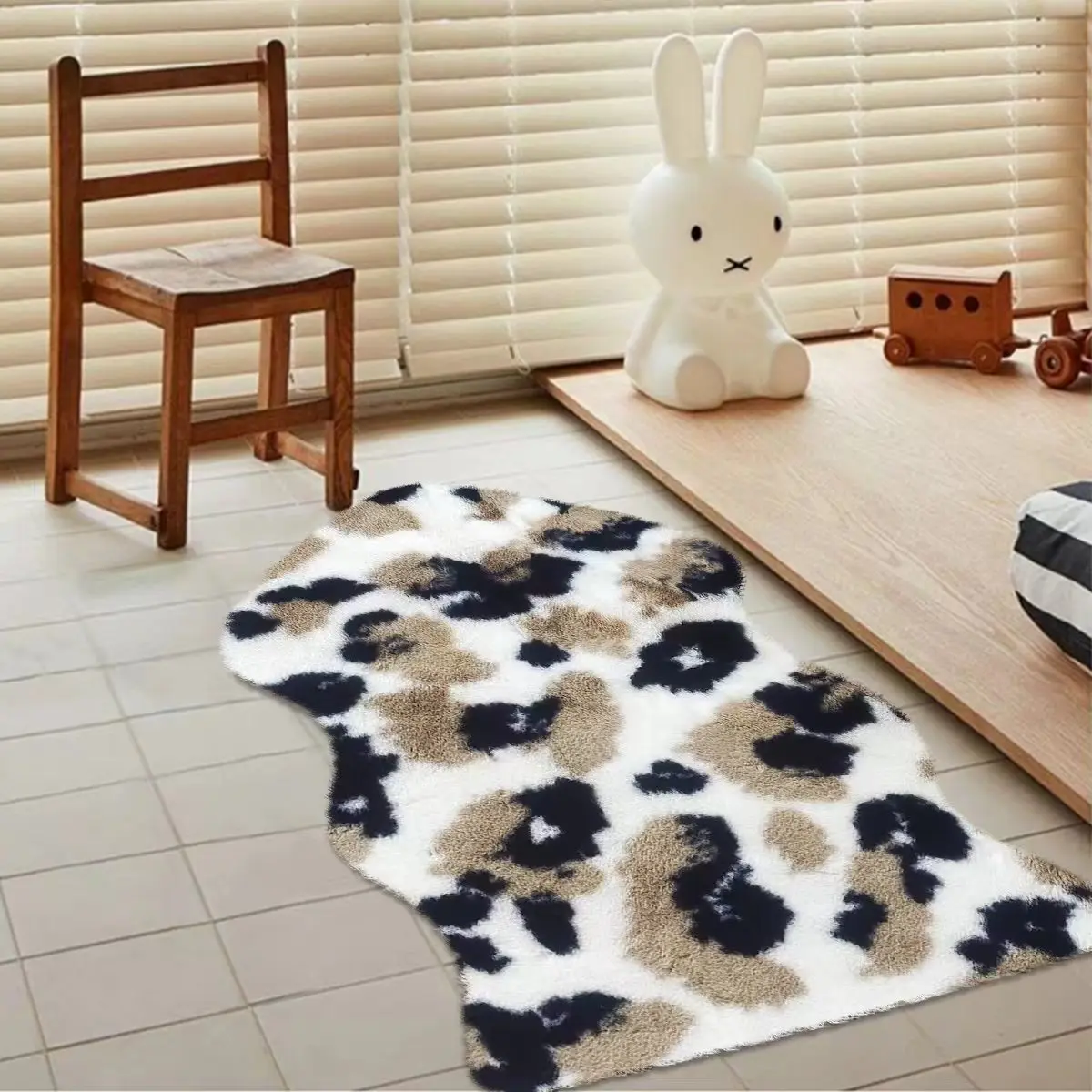 Modern Luxury Rug Imitation Rabbit Fluffy  Leopard Print Fur Fish-shaped Carpet for Living Room Bedroom  Bathroom Office Prayer