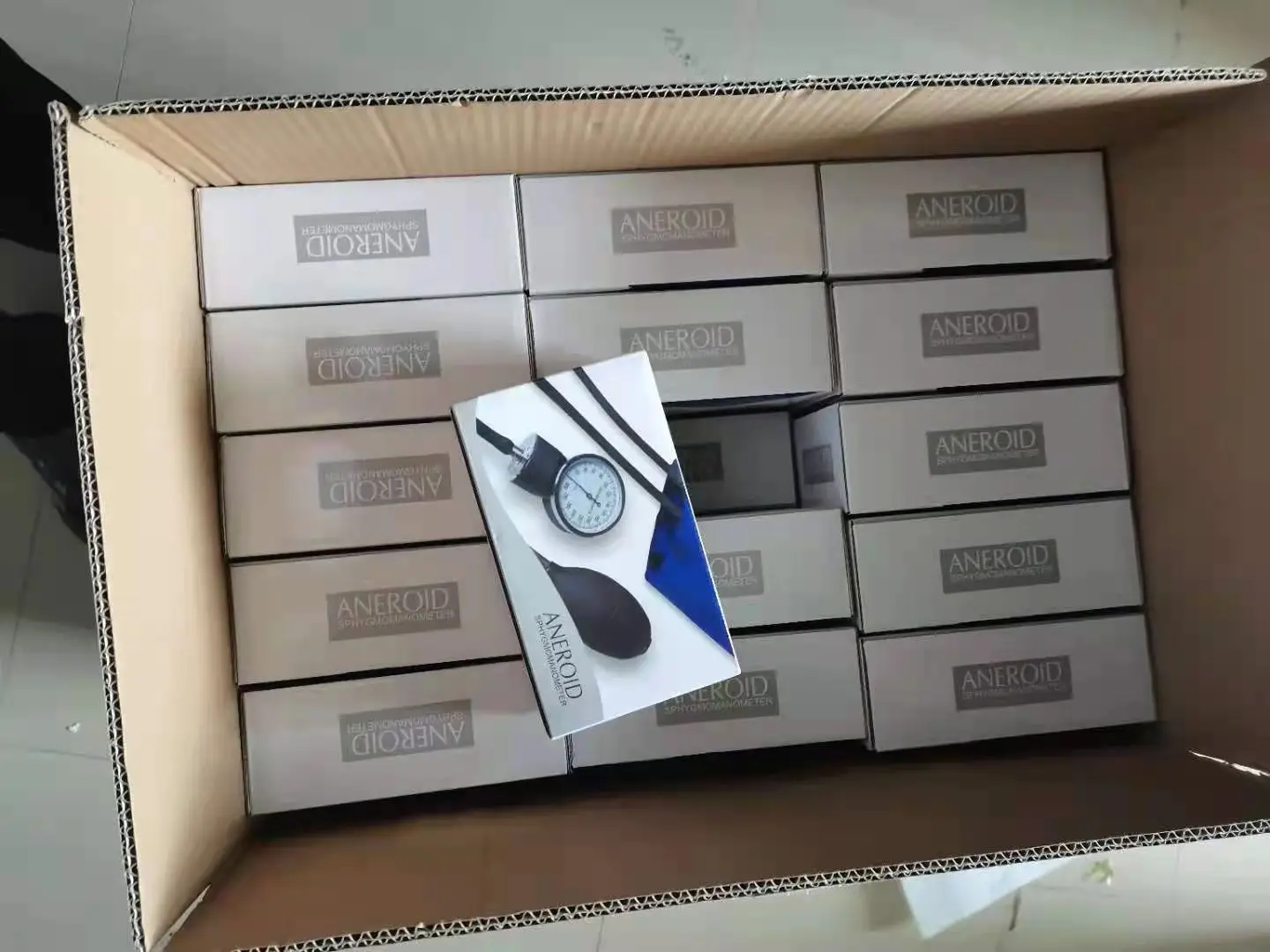 manual bp apparatus blood pressure machine   aneroid sphygmomanometer   kit medical manual arm with dual head stethoscope