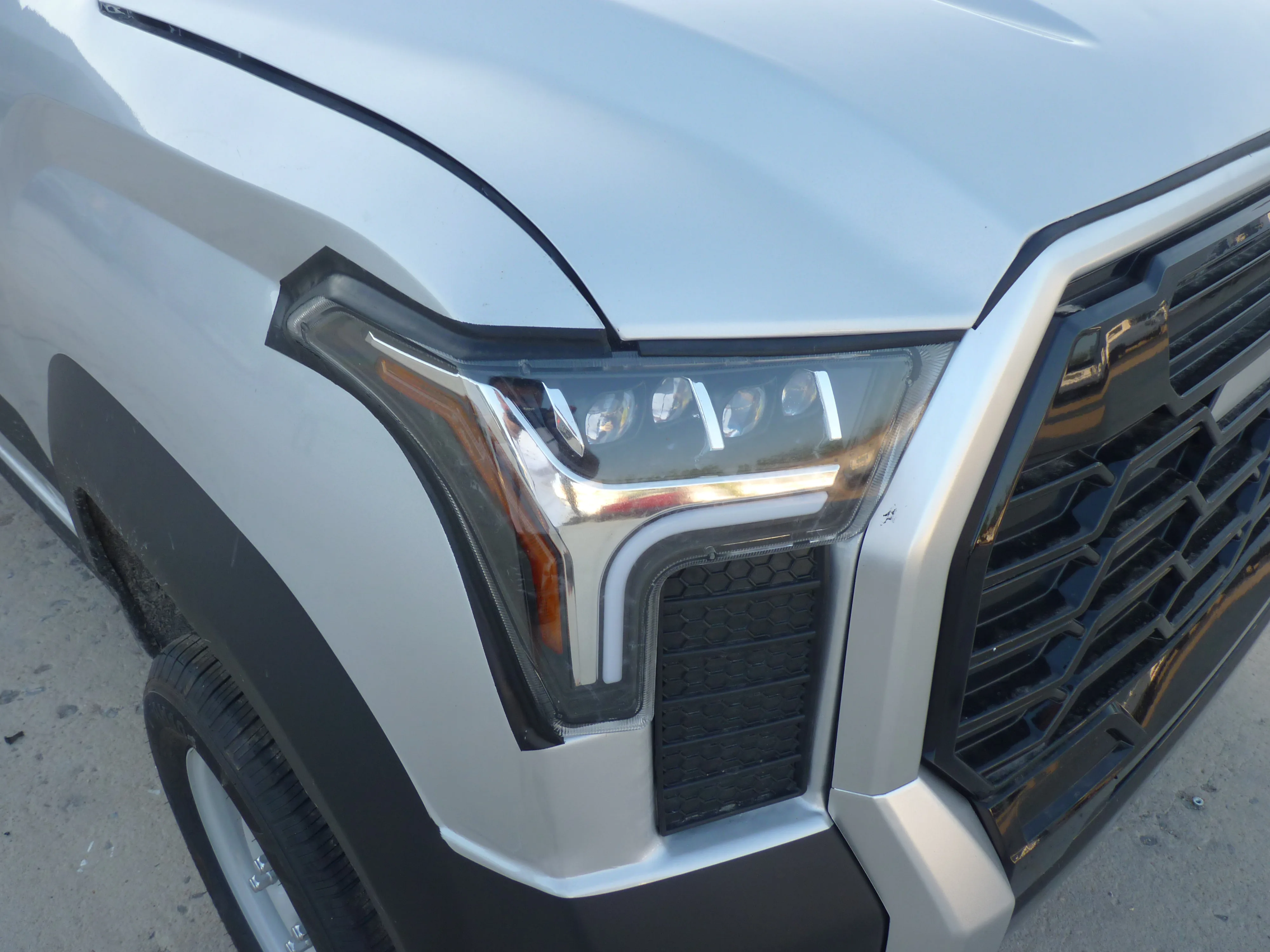 2023 New design high quality ev cargo vans mini electric van truck made in china