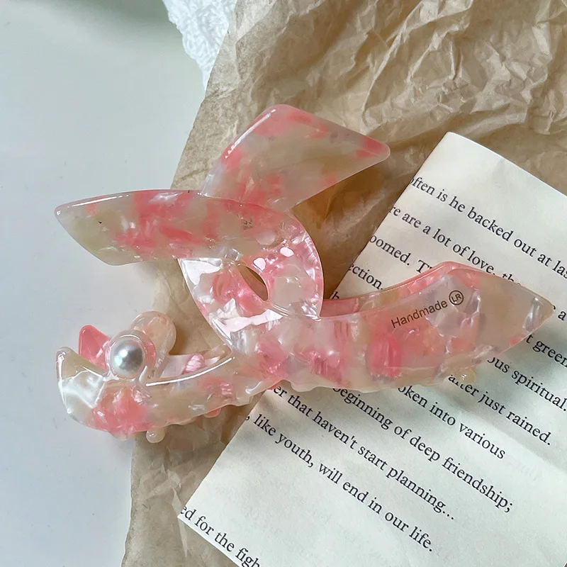 New style small fragrant style pearl grip clip Advanced Sense Color Acetic Acid Hairpin Top clip South Korea delicate shark clip