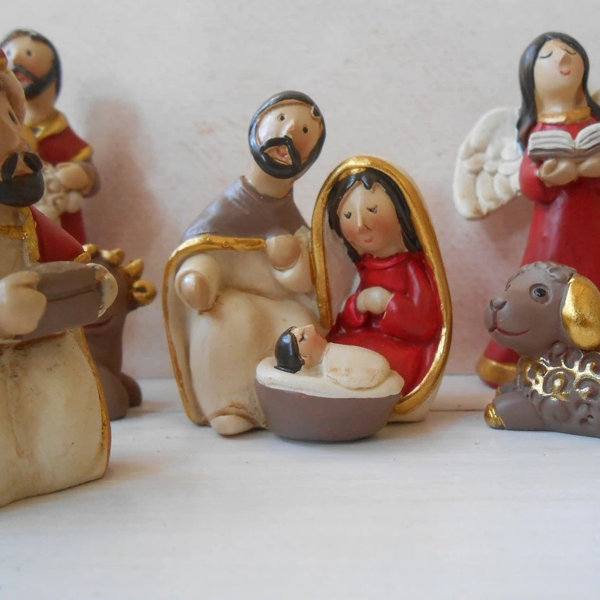 Factory wholesale catholic religious statues resin catholic christ angels jesus virgin mary statue