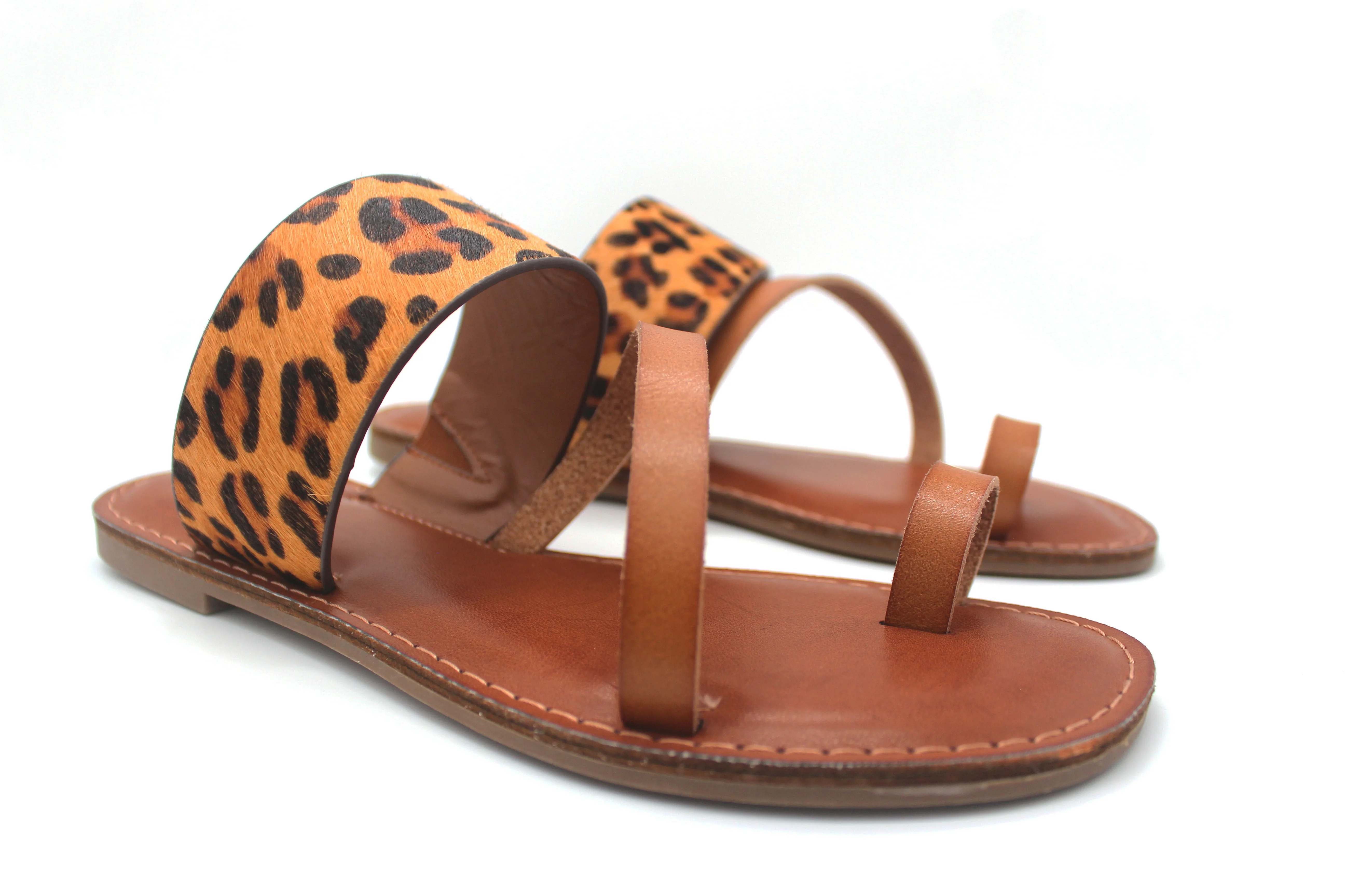 Сандалии женские из натуральной кожи, босоножки на плоской подошве, с леопардовым принтом, летняя обувь