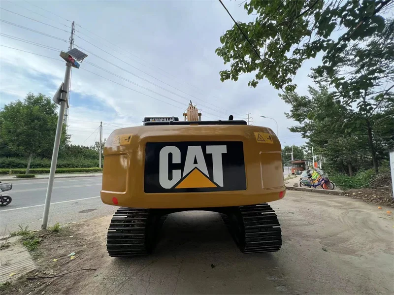 Brilliant Performance Second Hand Used Excavator Cat 320 Model For Heavy Work Sale Good Condition From Japan