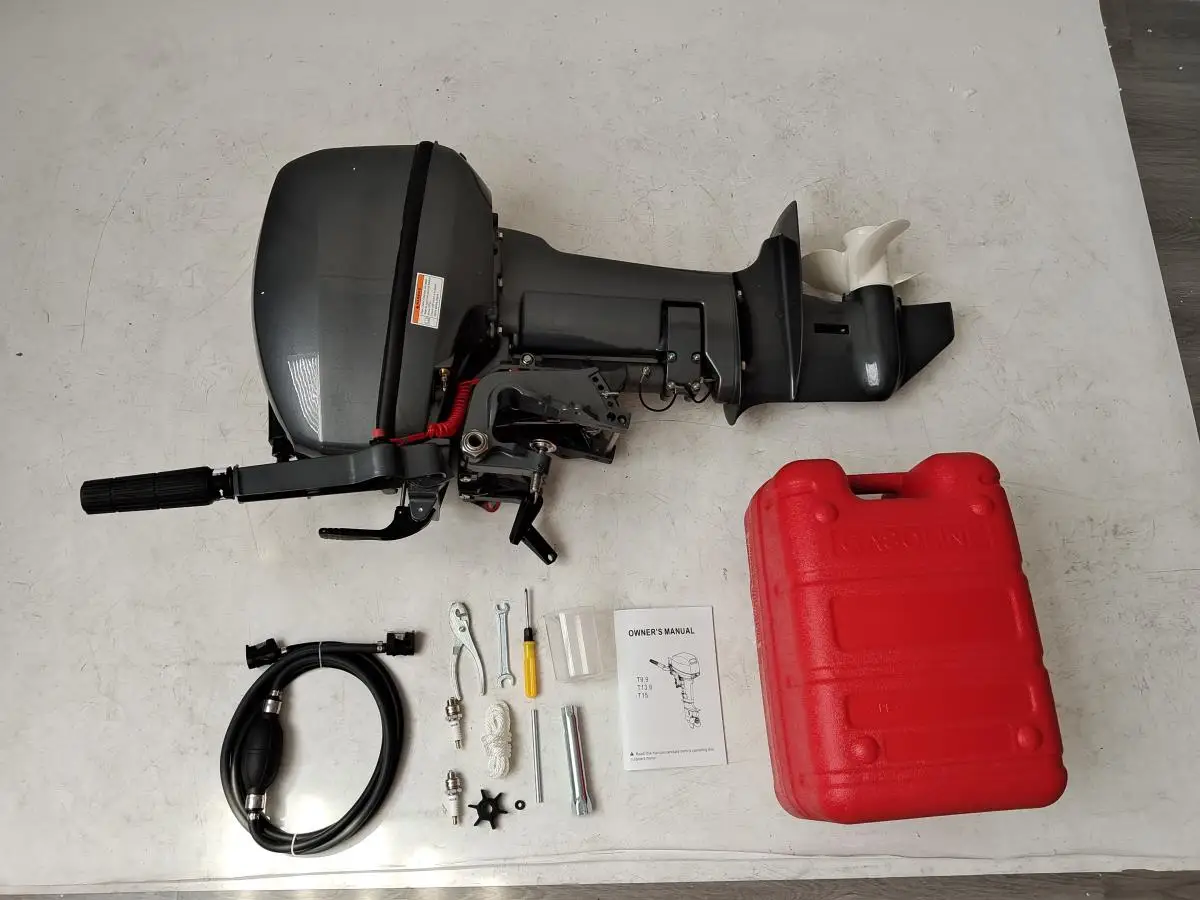 UM Professional Equipment 246 CC 2- Stroke 18HP Outboard  Motor For Sale