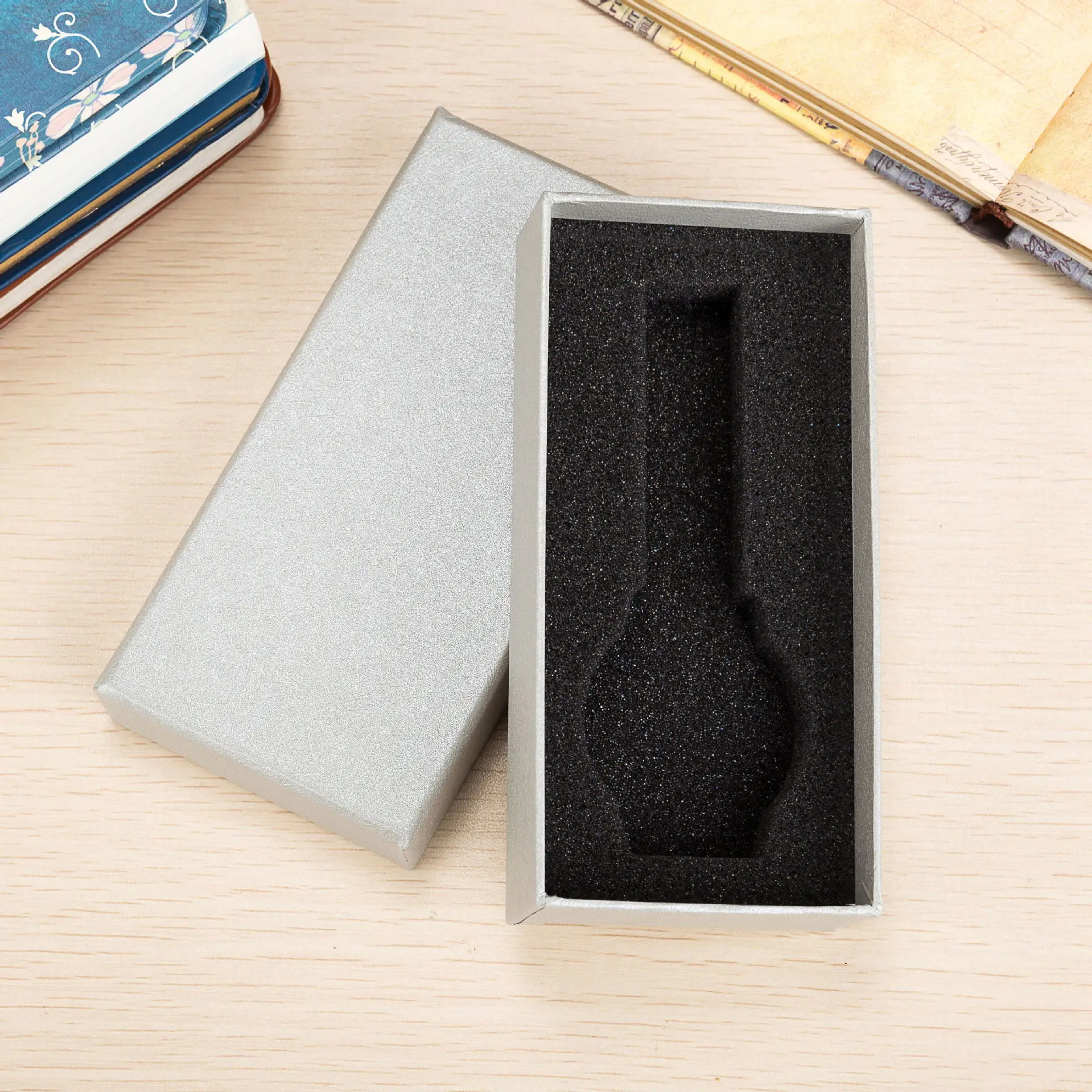 blank box watch box ONLY sell with watches, DO NOT sell alone