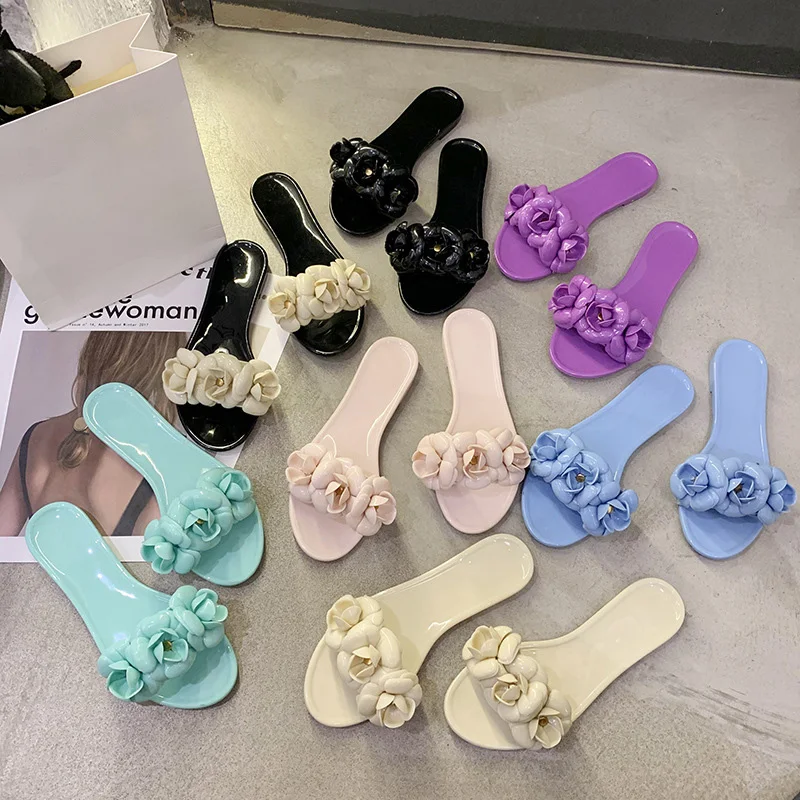 Summer Newest Trendy Jelly Colored Flower Sandals Outdoor Beach Anti-slip Soft Sole Slippers for Women Wholesale