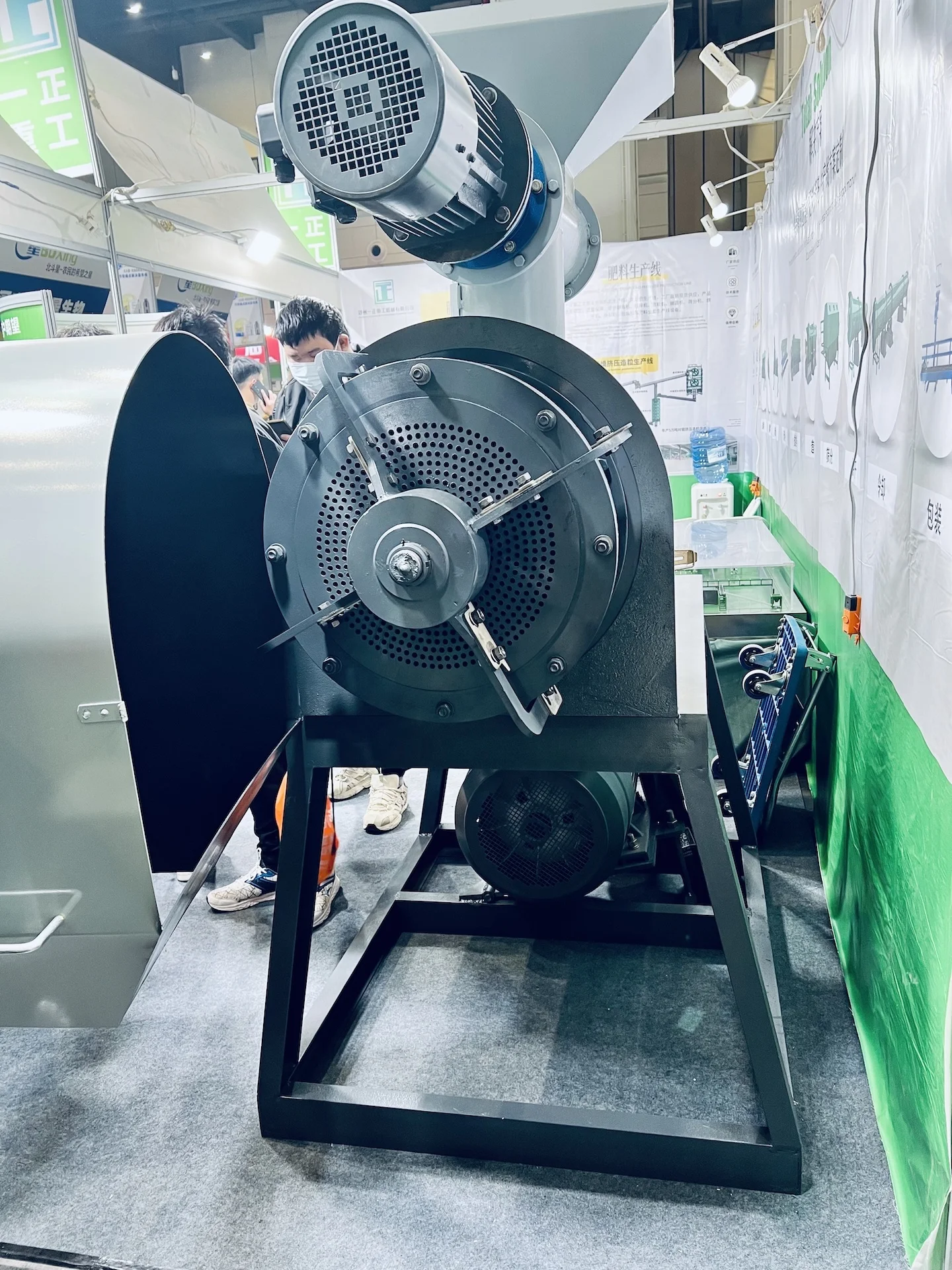 Fertilizer Press Granulator machine/ Fast extrusion granulating machine/Granulator