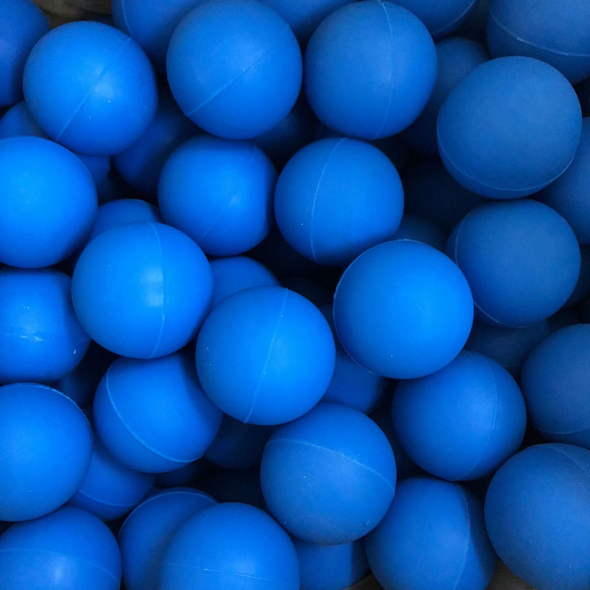 Manufacture customized / Standard rubber ball silicone rubber balls colorful for toy