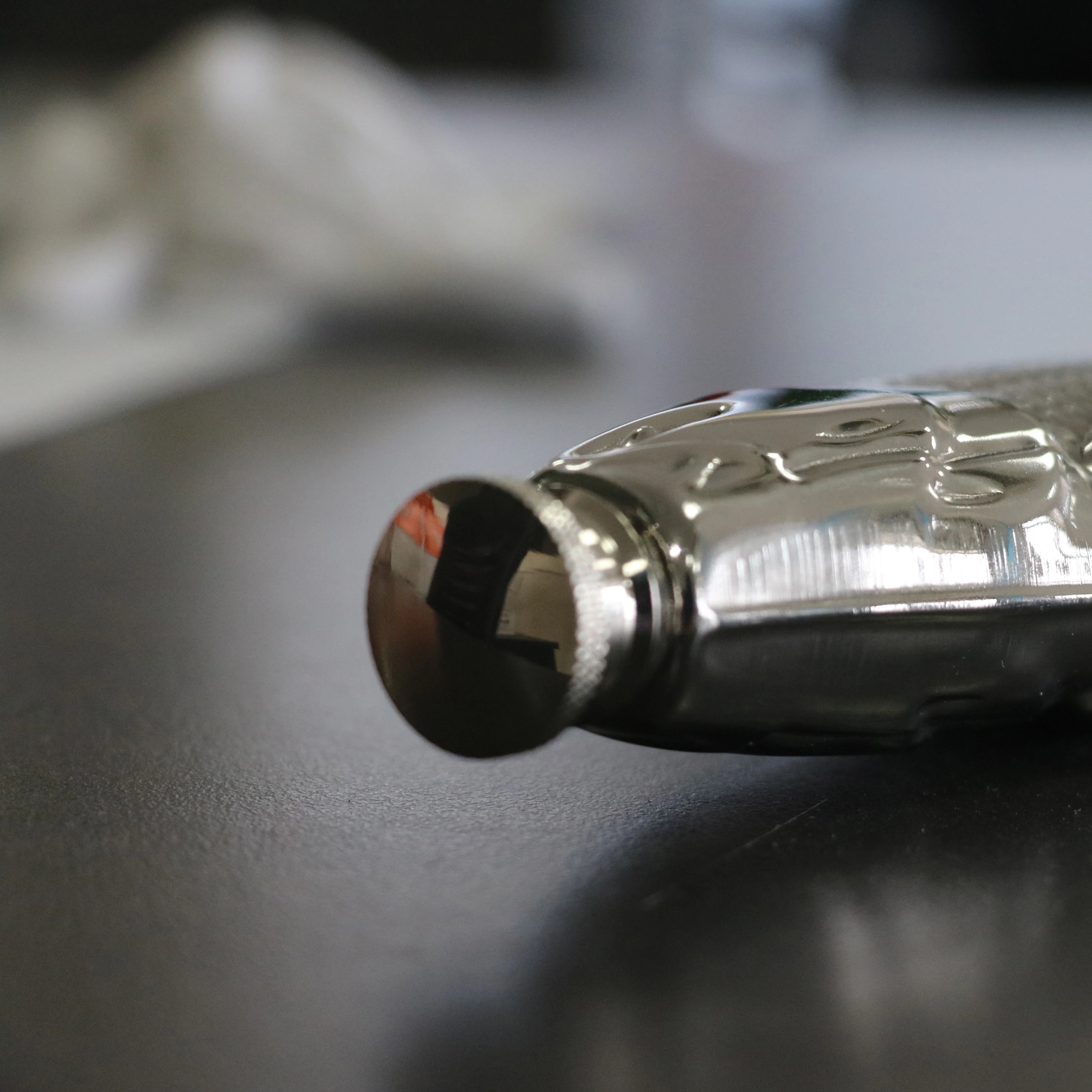 Custom capacity fish shaped 304 stainless steel liquor hip flask for gift