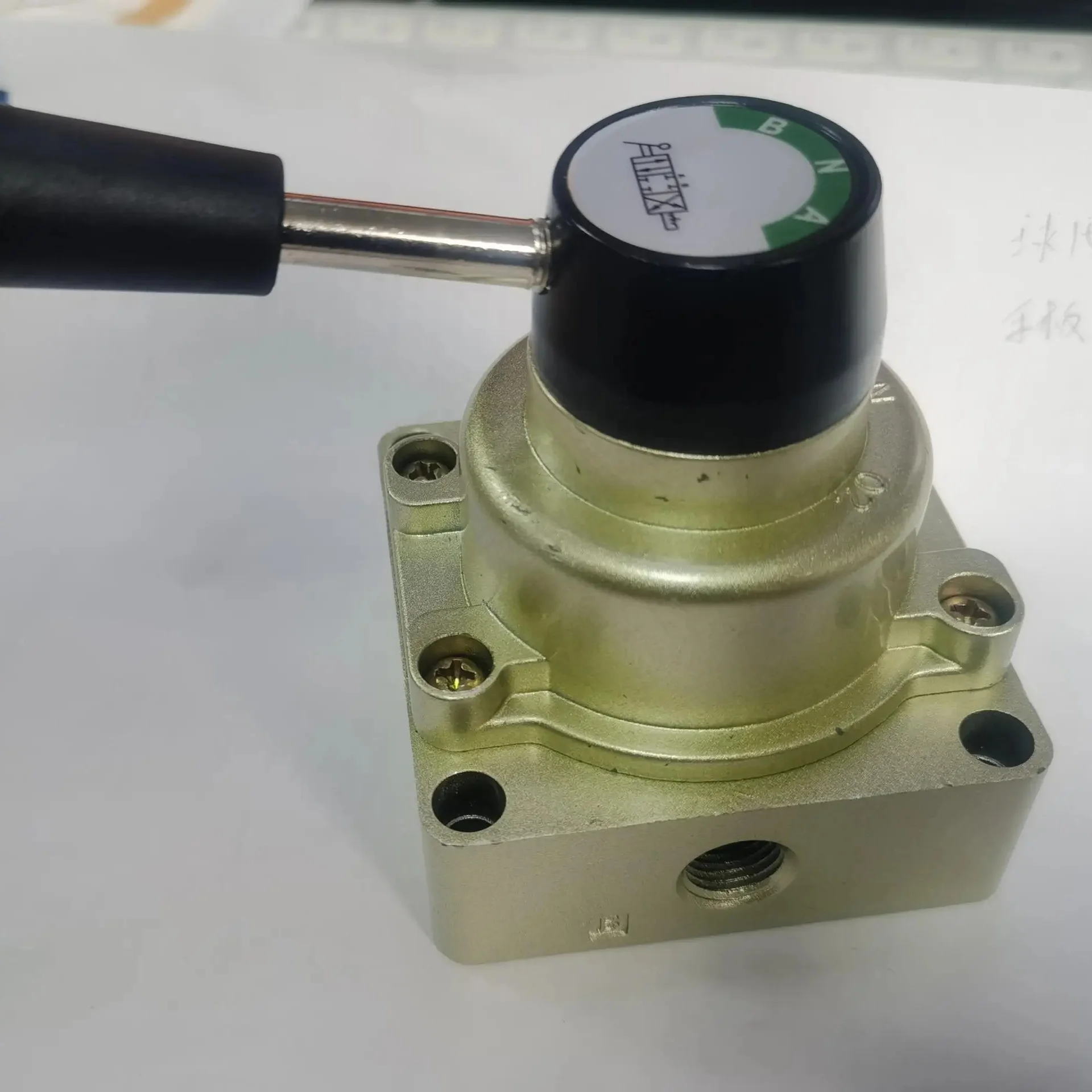 Electronic components of electromagnetic pneumatic valve electronic valve coil two position five way controller