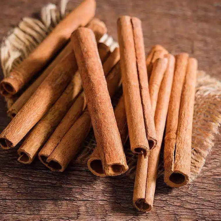 Предложение зависит от наличия сладкого и острого чайного напитка Cinnamomum Cassia Soup для