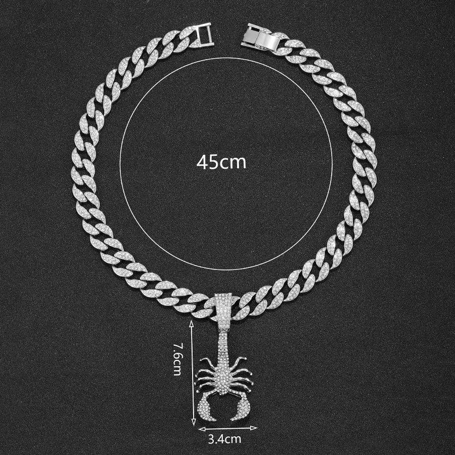 Yiwu DAICY Cool Fashion Scorpion pendant men hip hop cuban chain animal necklace pendant for jewelry making